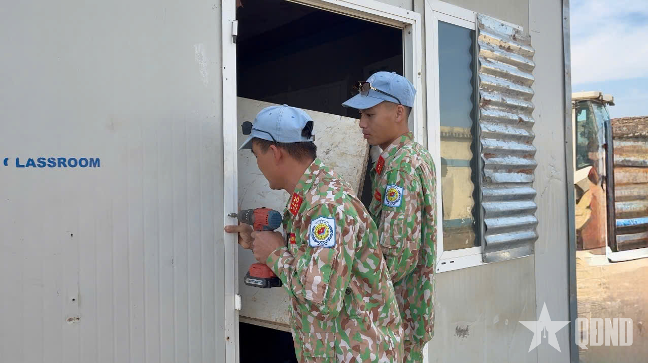 Những dấu chân tình nguyện giữa vùng đất lửa châu Phi

